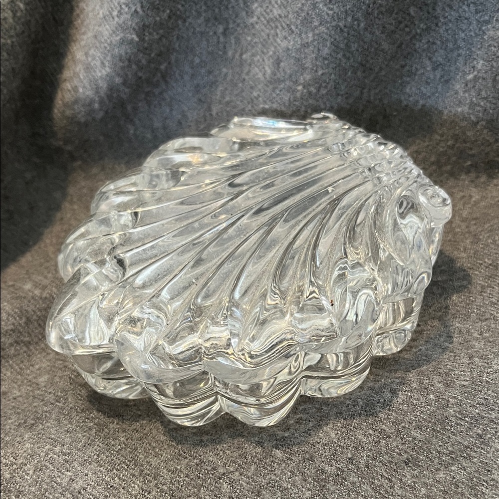 Gorham Crystal Chantilly Shell Trinket Box